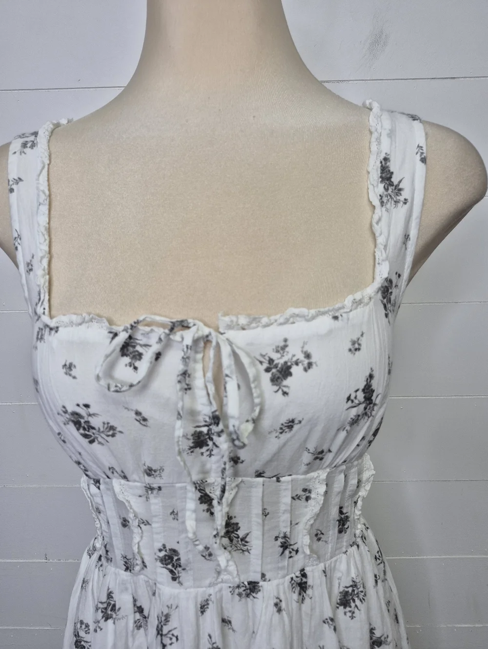 AEO Corset Floral Midi Dress Size S - Picture 3 of 11